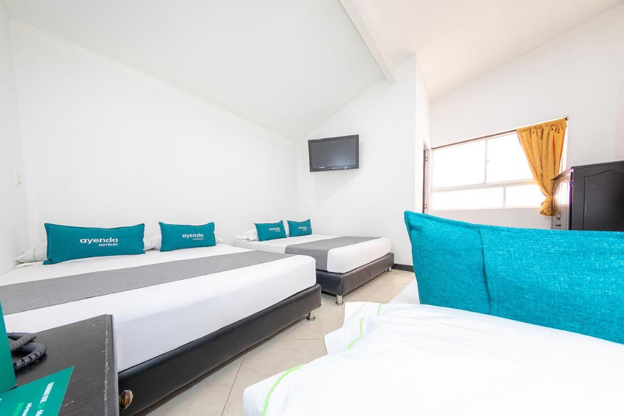 Hotel Ayenda Vittapark Medellín Esterno foto